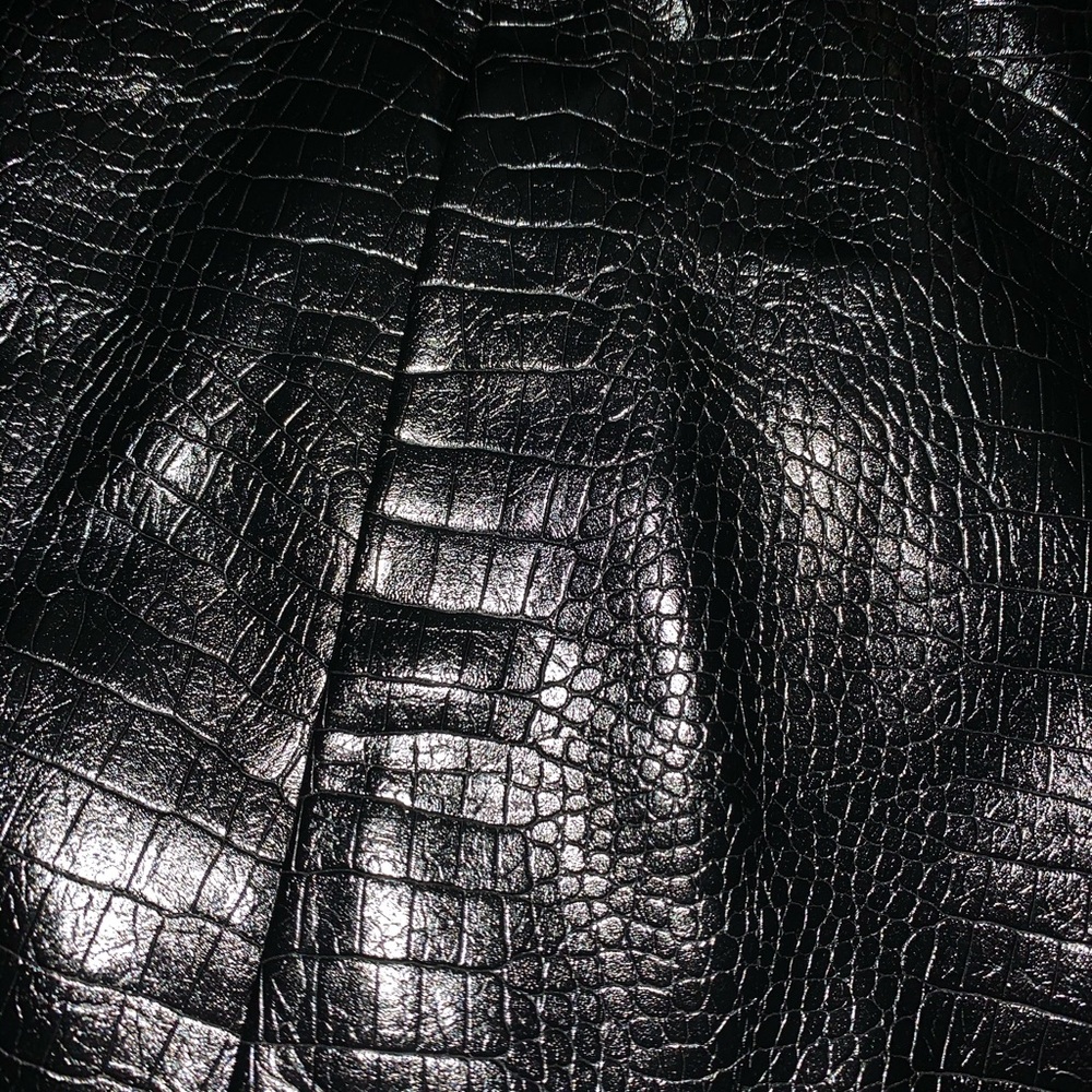 Faux leather crocodile print mini skirt